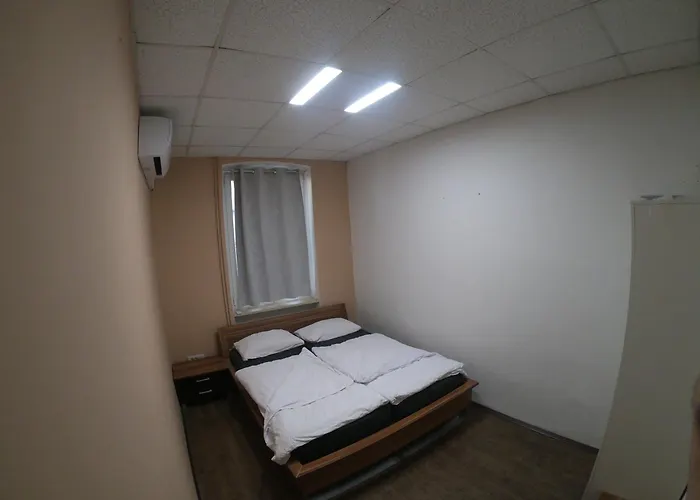 بيت شباب شباب هيستريا كوبر