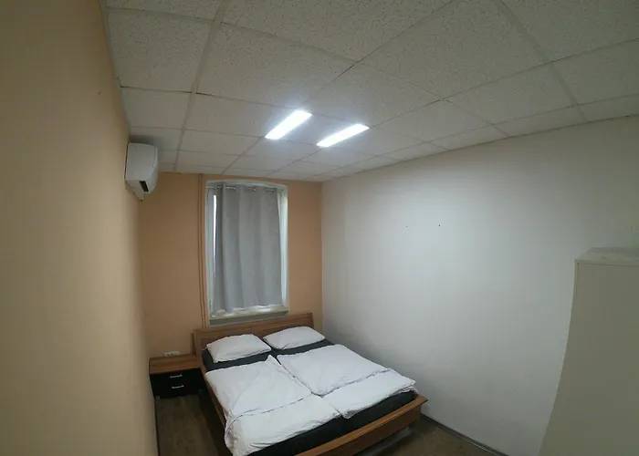 شباب هيستريا كوبر