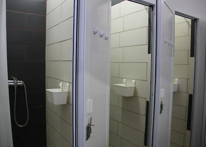 شباب هيستريا بيت شباب