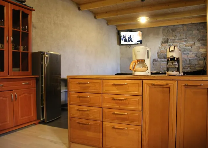 شباب هيستريا بيت شباب