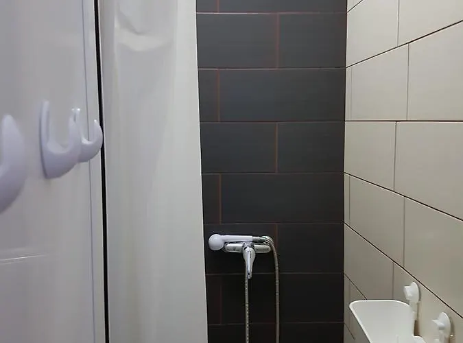 شباب هيستريا بيت شباب